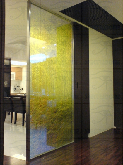 One-way see-through glass